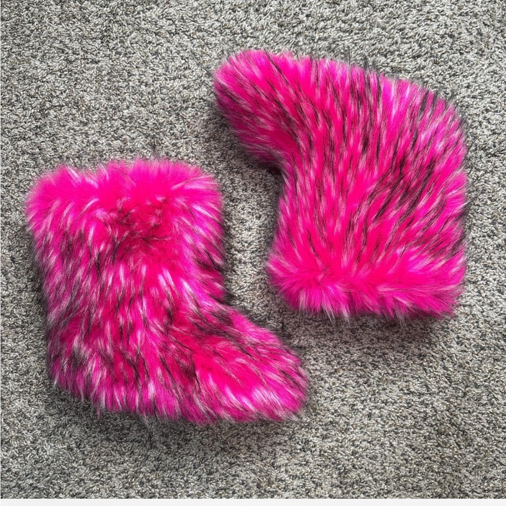 Pink fur rave boots